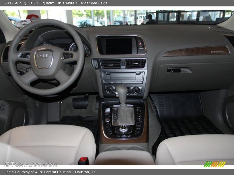 Ibis White / Cardamom Beige 2012 Audi Q5 3.2 FSI quattro