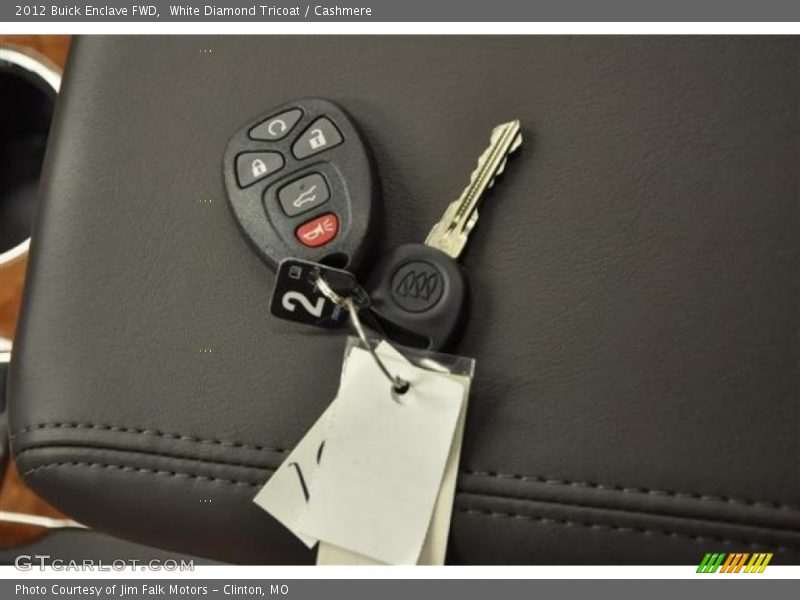 White Diamond Tricoat / Cashmere 2012 Buick Enclave FWD