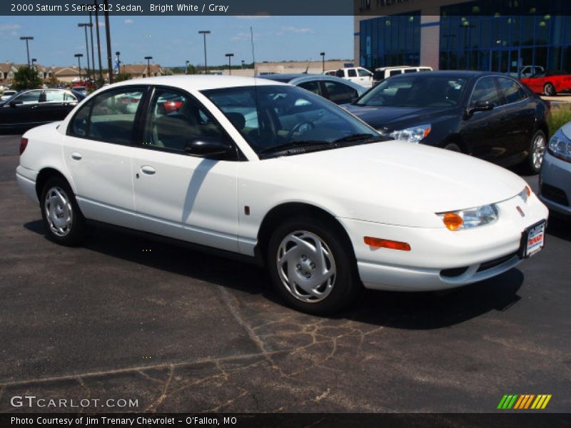Bright White / Gray 2000 Saturn S Series SL2 Sedan