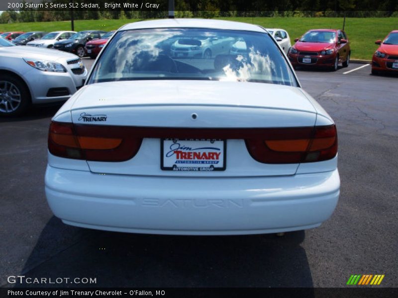 Bright White / Gray 2000 Saturn S Series SL2 Sedan