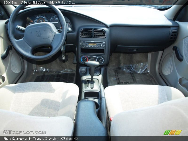 Bright White / Gray 2000 Saturn S Series SL2 Sedan