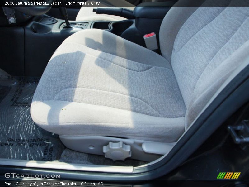Bright White / Gray 2000 Saturn S Series SL2 Sedan