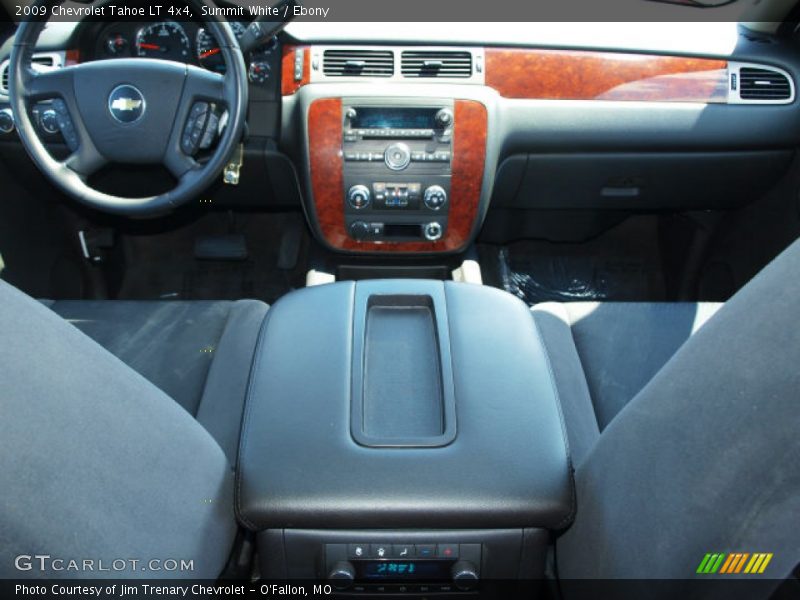 Summit White / Ebony 2009 Chevrolet Tahoe LT 4x4