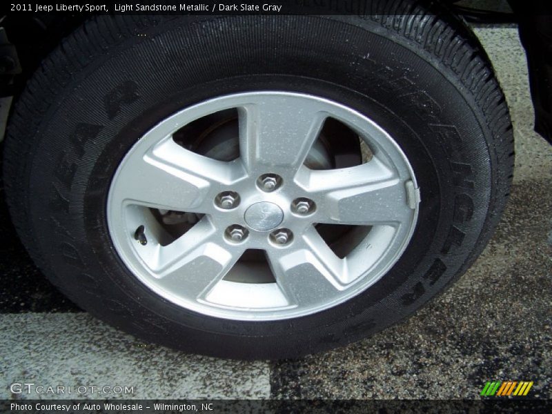 Light Sandstone Metallic / Dark Slate Gray 2011 Jeep Liberty Sport