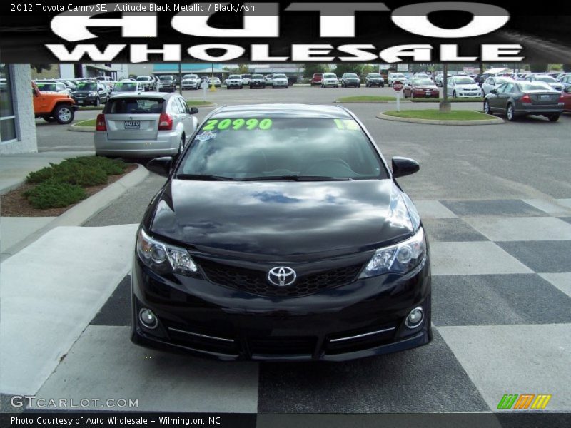 Attitude Black Metallic / Black/Ash 2012 Toyota Camry SE