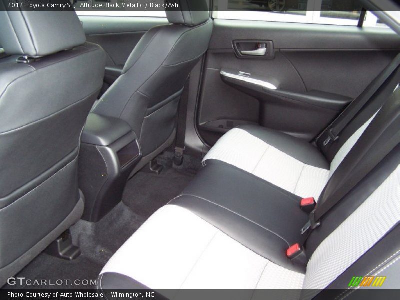 Attitude Black Metallic / Black/Ash 2012 Toyota Camry SE