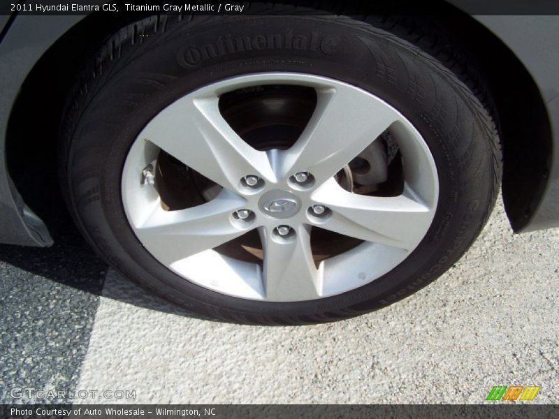 Titanium Gray Metallic / Gray 2011 Hyundai Elantra GLS