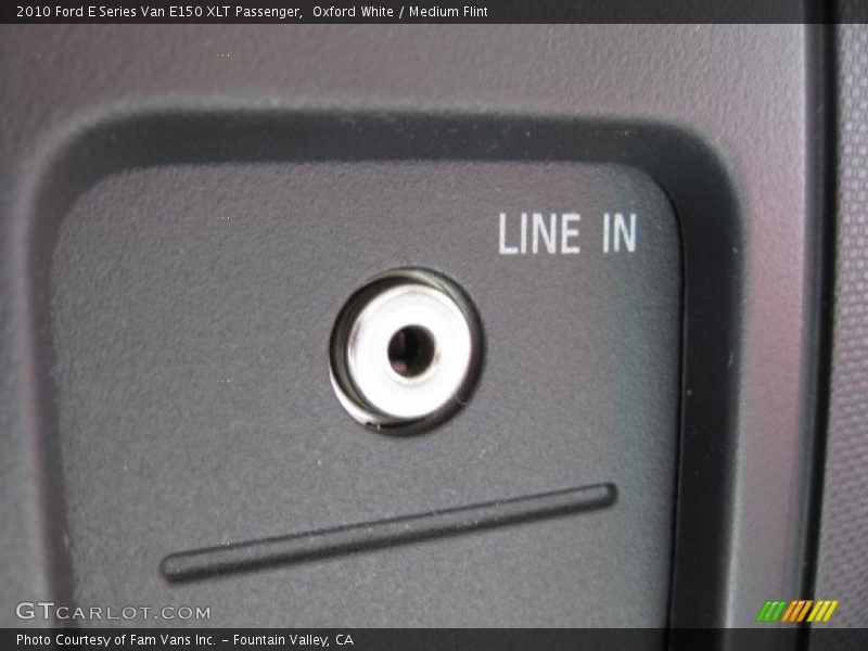 Oxford White / Medium Flint 2010 Ford E Series Van E150 XLT Passenger