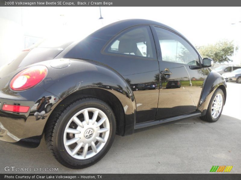 Black / Cream Beige 2008 Volkswagen New Beetle SE Coupe