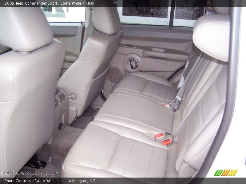 Stone White / Khaki 2009 Jeep Commander Sport