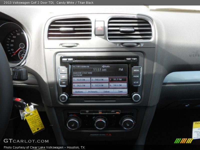 Candy White / Titan Black 2013 Volkswagen Golf 2 Door TDI