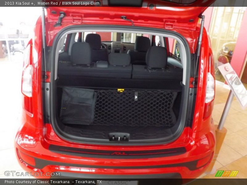 Molten Red / Black Soul Logo Cloth 2013 Kia Soul +