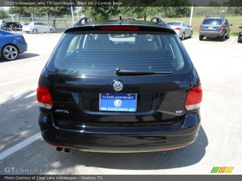 Black Uni / Cornsilk Beige 2013 Volkswagen Jetta TDI SportWagen