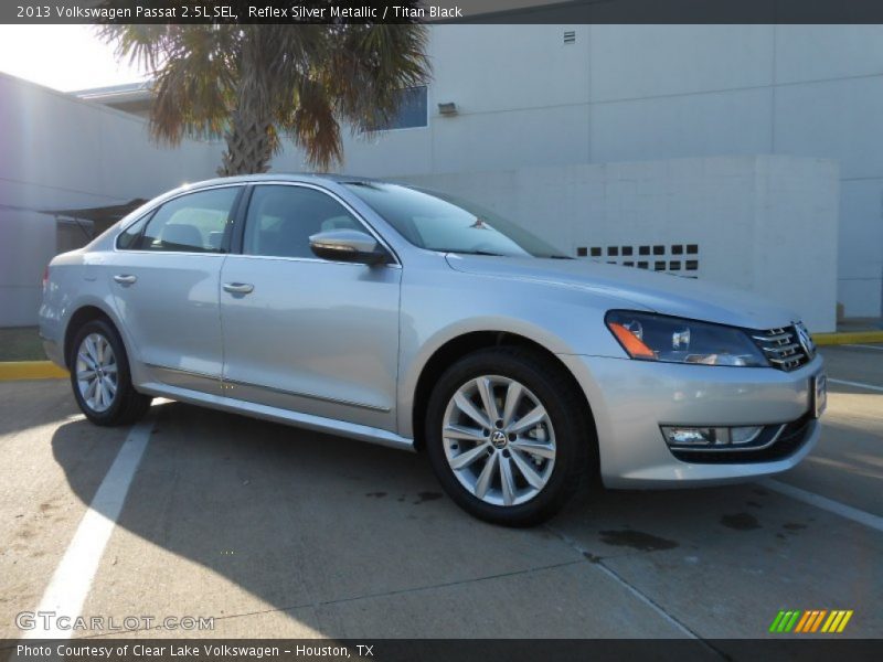 Reflex Silver Metallic / Titan Black 2013 Volkswagen Passat 2.5L SEL