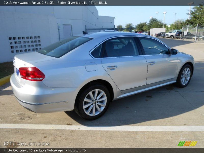 Reflex Silver Metallic / Titan Black 2013 Volkswagen Passat 2.5L SEL