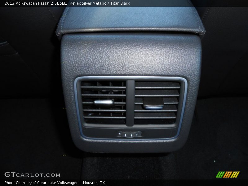 Reflex Silver Metallic / Titan Black 2013 Volkswagen Passat 2.5L SEL