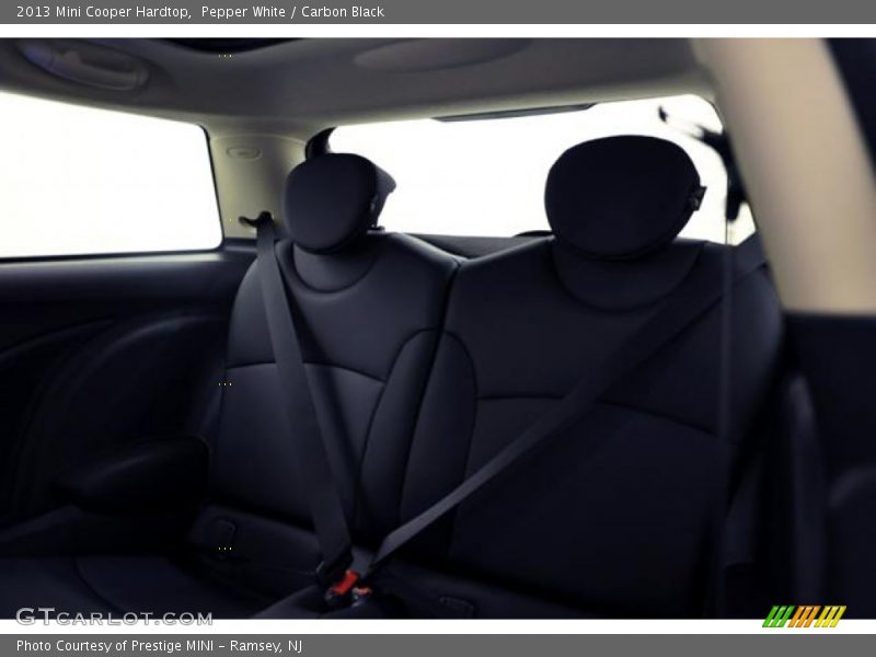 Pepper White / Carbon Black 2013 Mini Cooper Hardtop