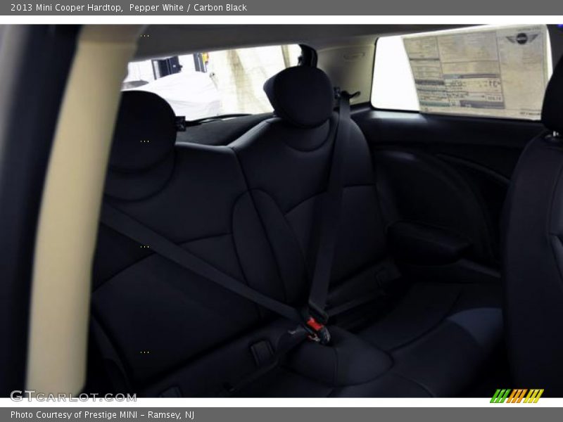 Pepper White / Carbon Black 2013 Mini Cooper Hardtop