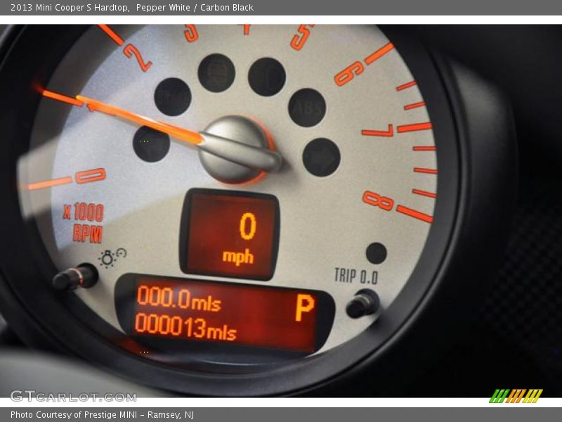 Pepper White / Carbon Black 2013 Mini Cooper S Hardtop