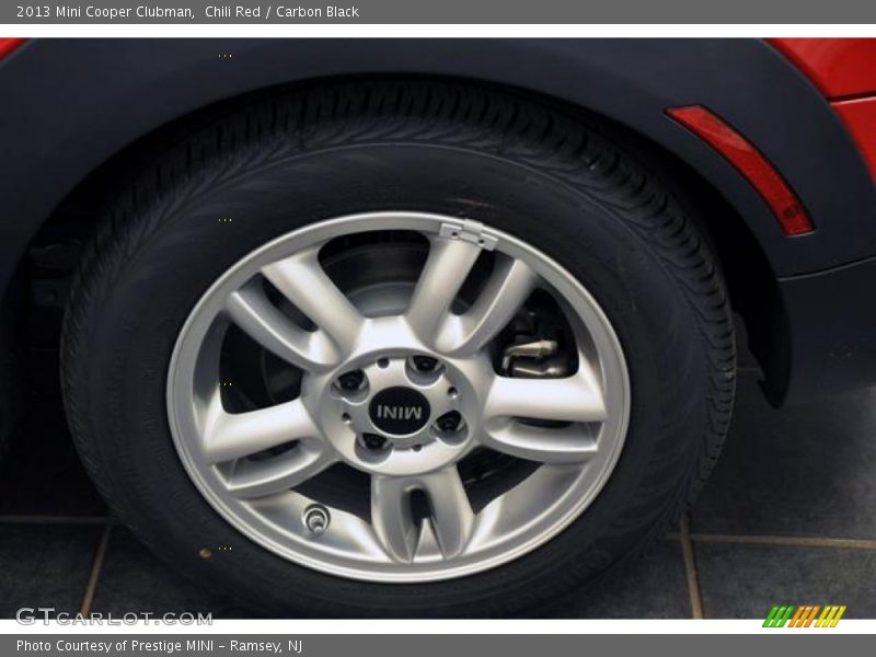 Chili Red / Carbon Black 2013 Mini Cooper Clubman