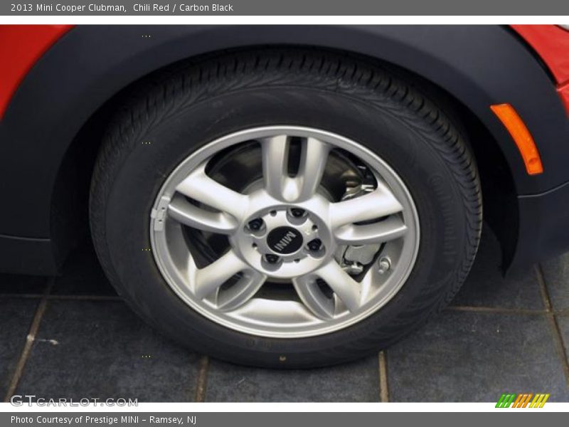 Chili Red / Carbon Black 2013 Mini Cooper Clubman
