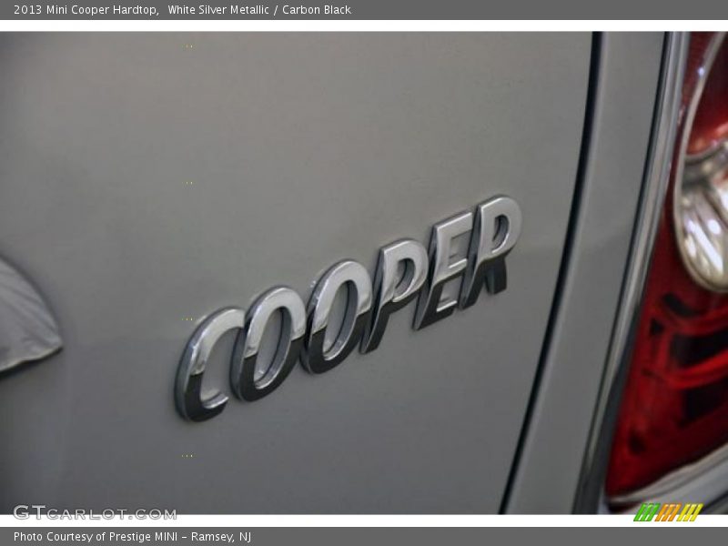 White Silver Metallic / Carbon Black 2013 Mini Cooper Hardtop