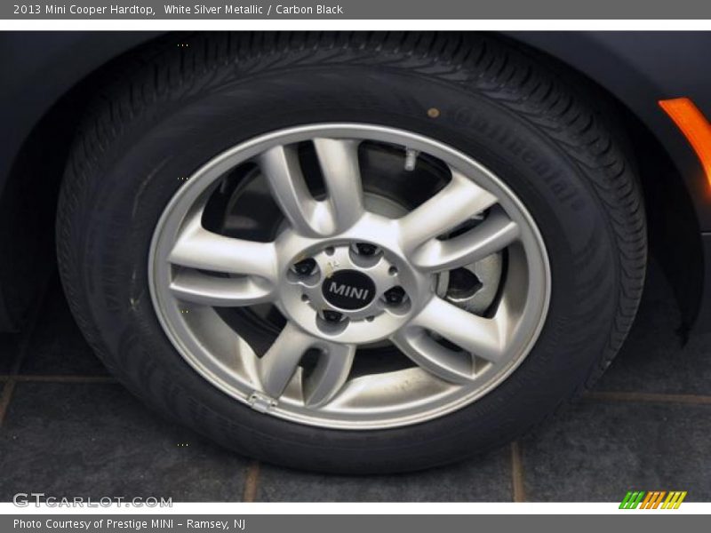 White Silver Metallic / Carbon Black 2013 Mini Cooper Hardtop