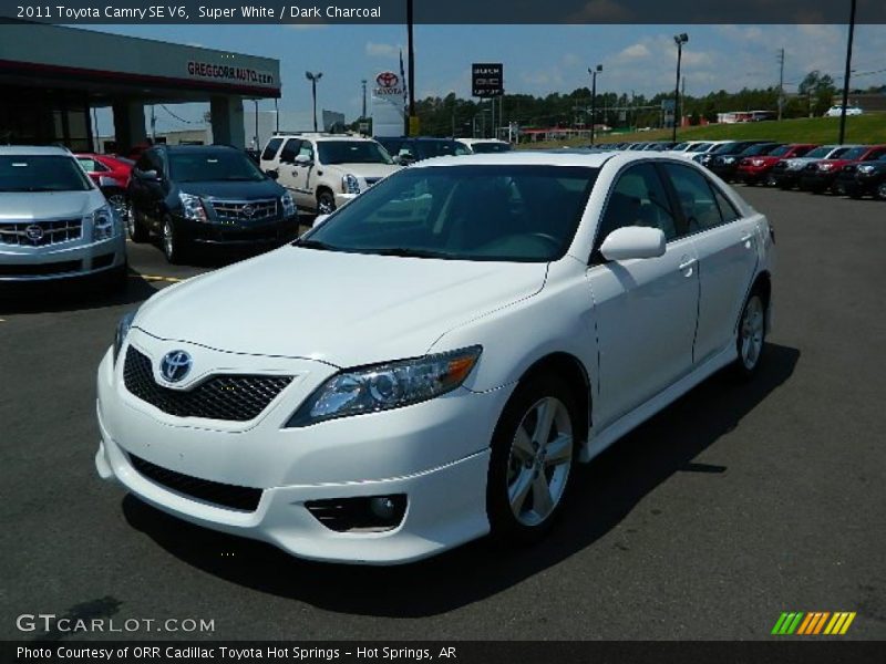 Super White / Dark Charcoal 2011 Toyota Camry SE V6