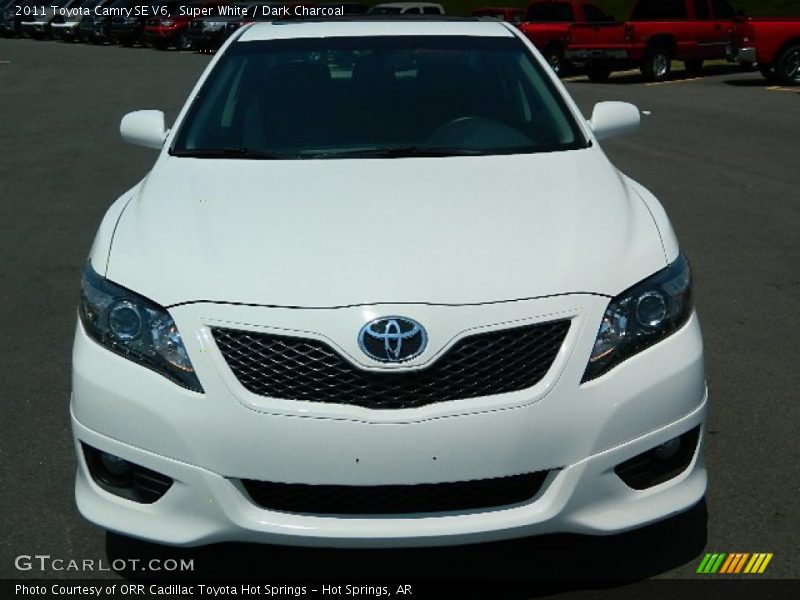 Super White / Dark Charcoal 2011 Toyota Camry SE V6