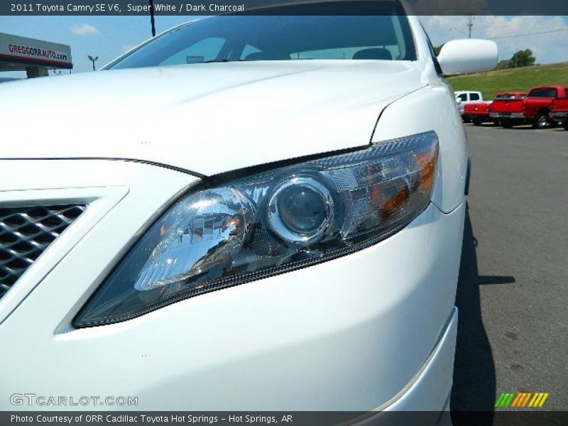 Super White / Dark Charcoal 2011 Toyota Camry SE V6