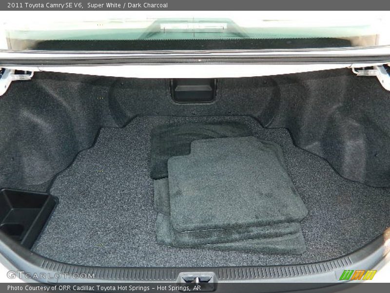 Super White / Dark Charcoal 2011 Toyota Camry SE V6