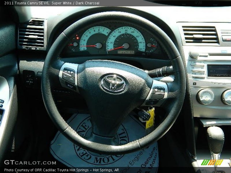 Super White / Dark Charcoal 2011 Toyota Camry SE V6