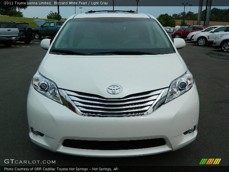 Blizzard White Pearl / Light Gray 2011 Toyota Sienna Limited