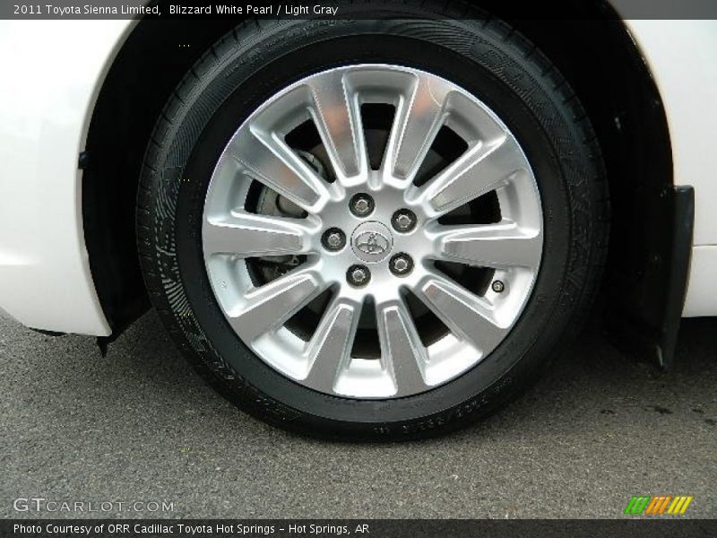 Blizzard White Pearl / Light Gray 2011 Toyota Sienna Limited