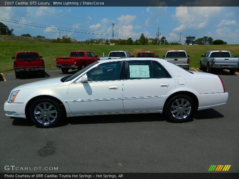 White Lightning / Shale/Cocoa 2007 Cadillac DTS Luxury