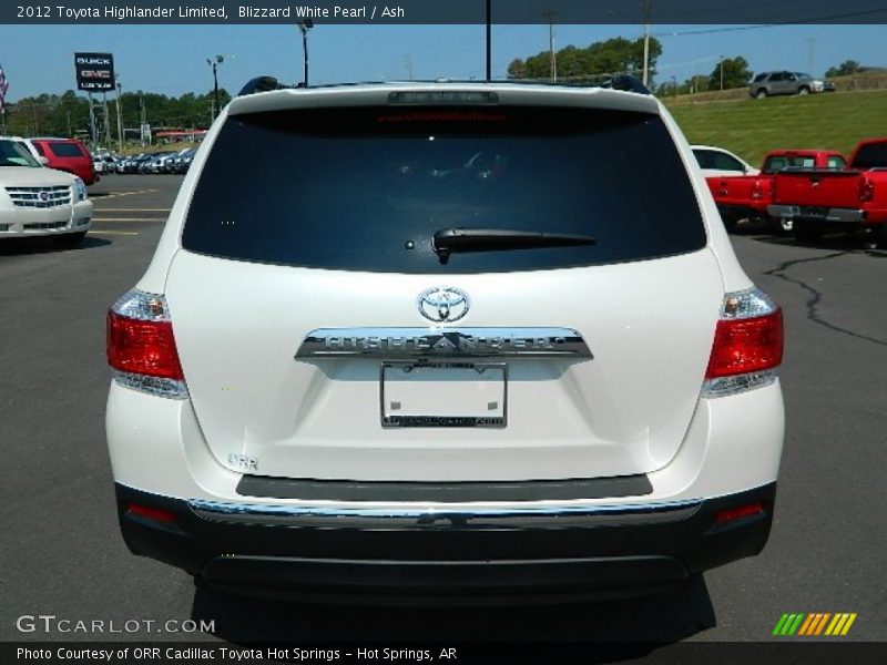 Blizzard White Pearl / Ash 2012 Toyota Highlander Limited