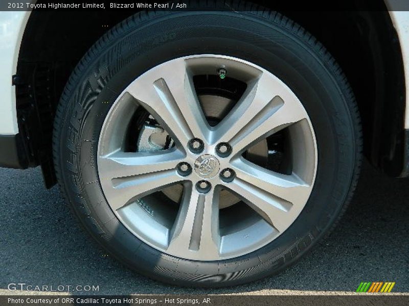 Blizzard White Pearl / Ash 2012 Toyota Highlander Limited