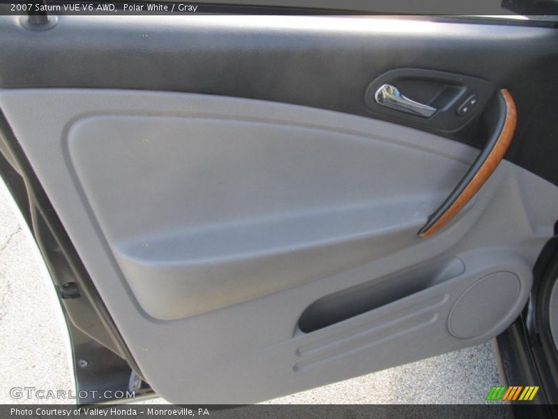 Polar White / Gray 2007 Saturn VUE V6 AWD