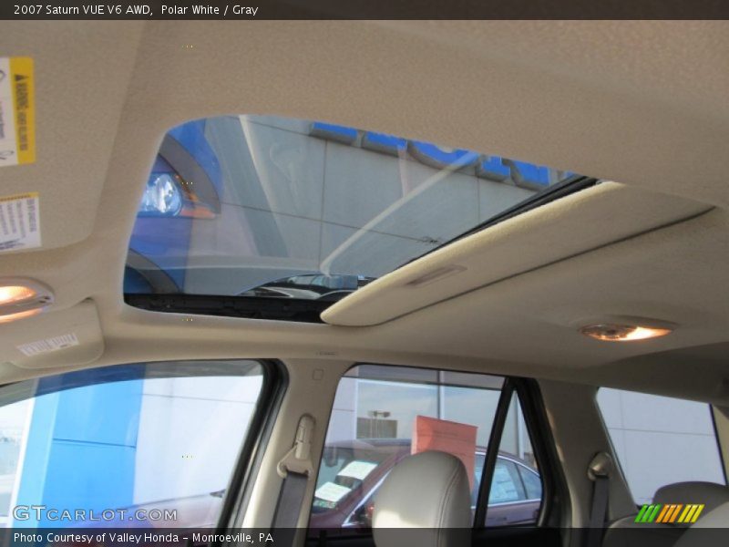 Polar White / Gray 2007 Saturn VUE V6 AWD