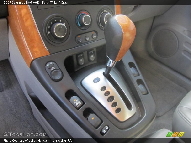Polar White / Gray 2007 Saturn VUE V6 AWD