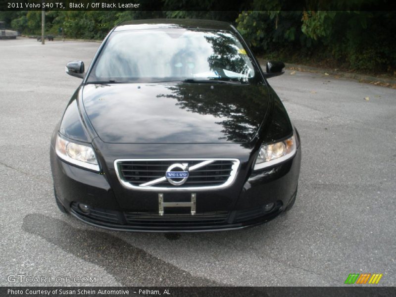 Black / Off Black Leather 2011 Volvo S40 T5