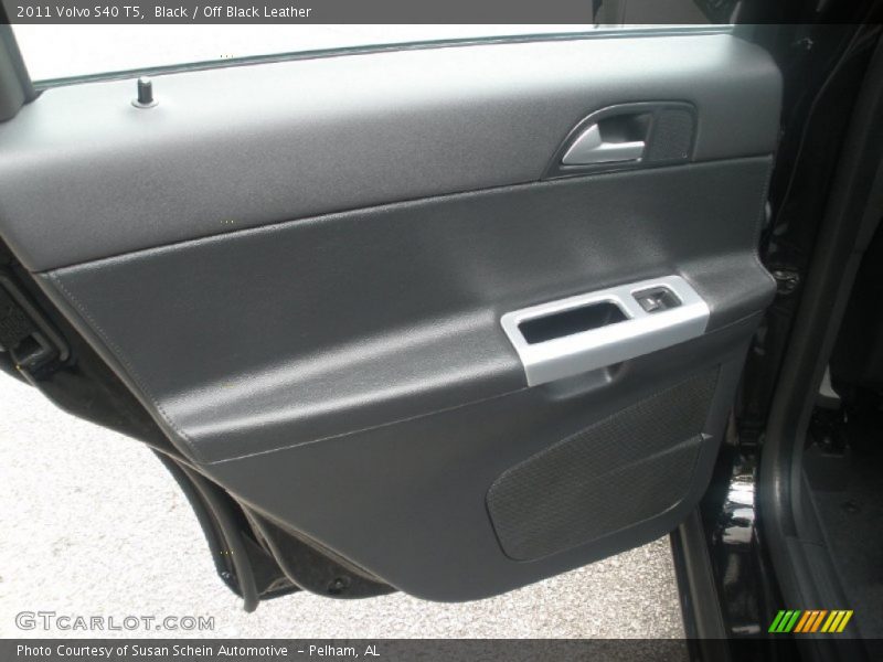 Black / Off Black Leather 2011 Volvo S40 T5