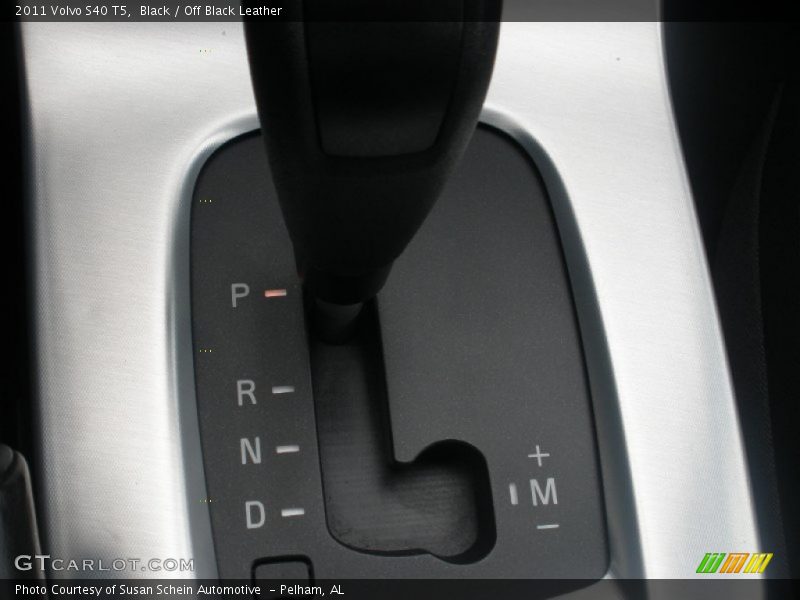 Black / Off Black Leather 2011 Volvo S40 T5