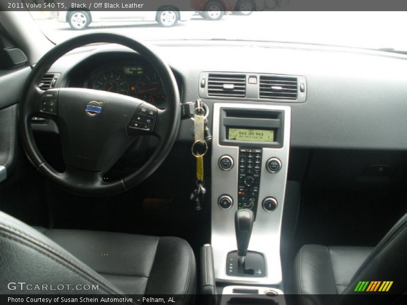 Black / Off Black Leather 2011 Volvo S40 T5