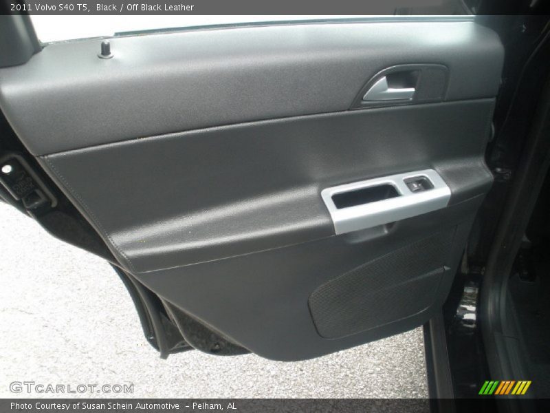 Black / Off Black Leather 2011 Volvo S40 T5