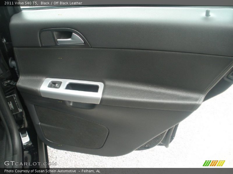 Black / Off Black Leather 2011 Volvo S40 T5