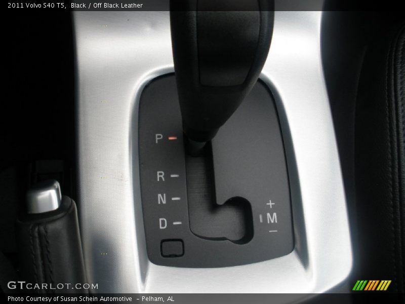 Black / Off Black Leather 2011 Volvo S40 T5