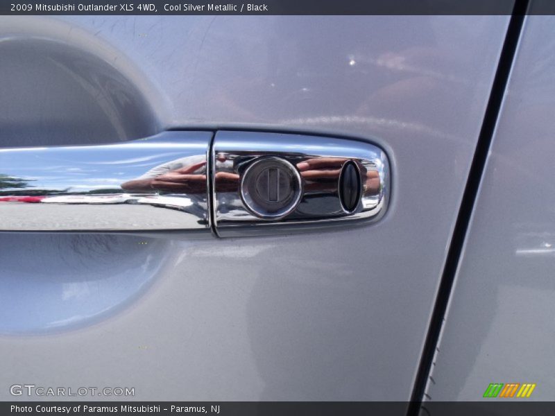 Cool Silver Metallic / Black 2009 Mitsubishi Outlander XLS 4WD