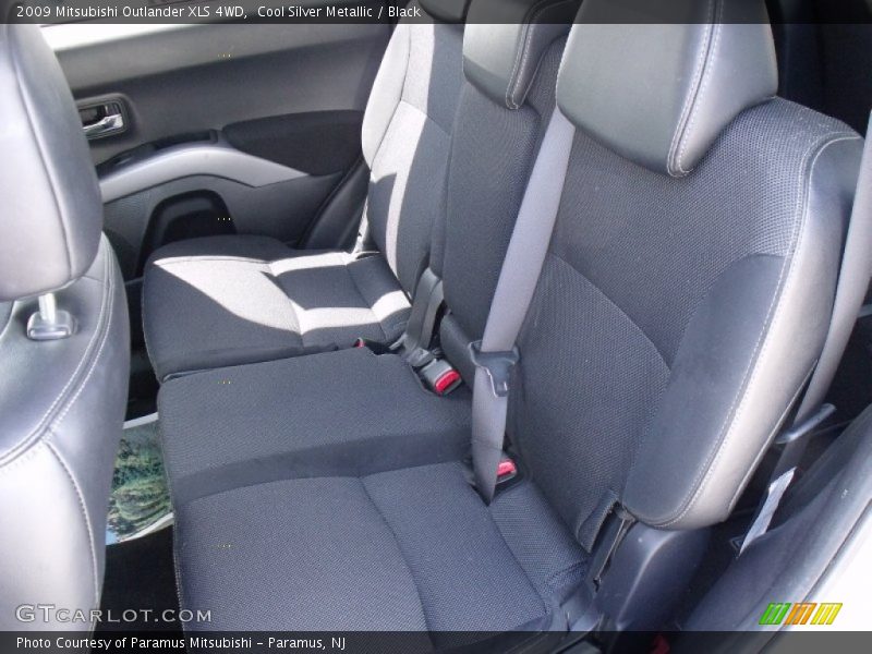 Cool Silver Metallic / Black 2009 Mitsubishi Outlander XLS 4WD