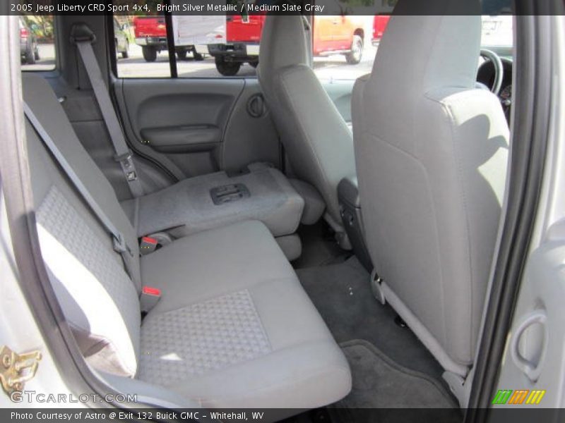 Bright Silver Metallic / Medium Slate Gray 2005 Jeep Liberty CRD Sport 4x4
